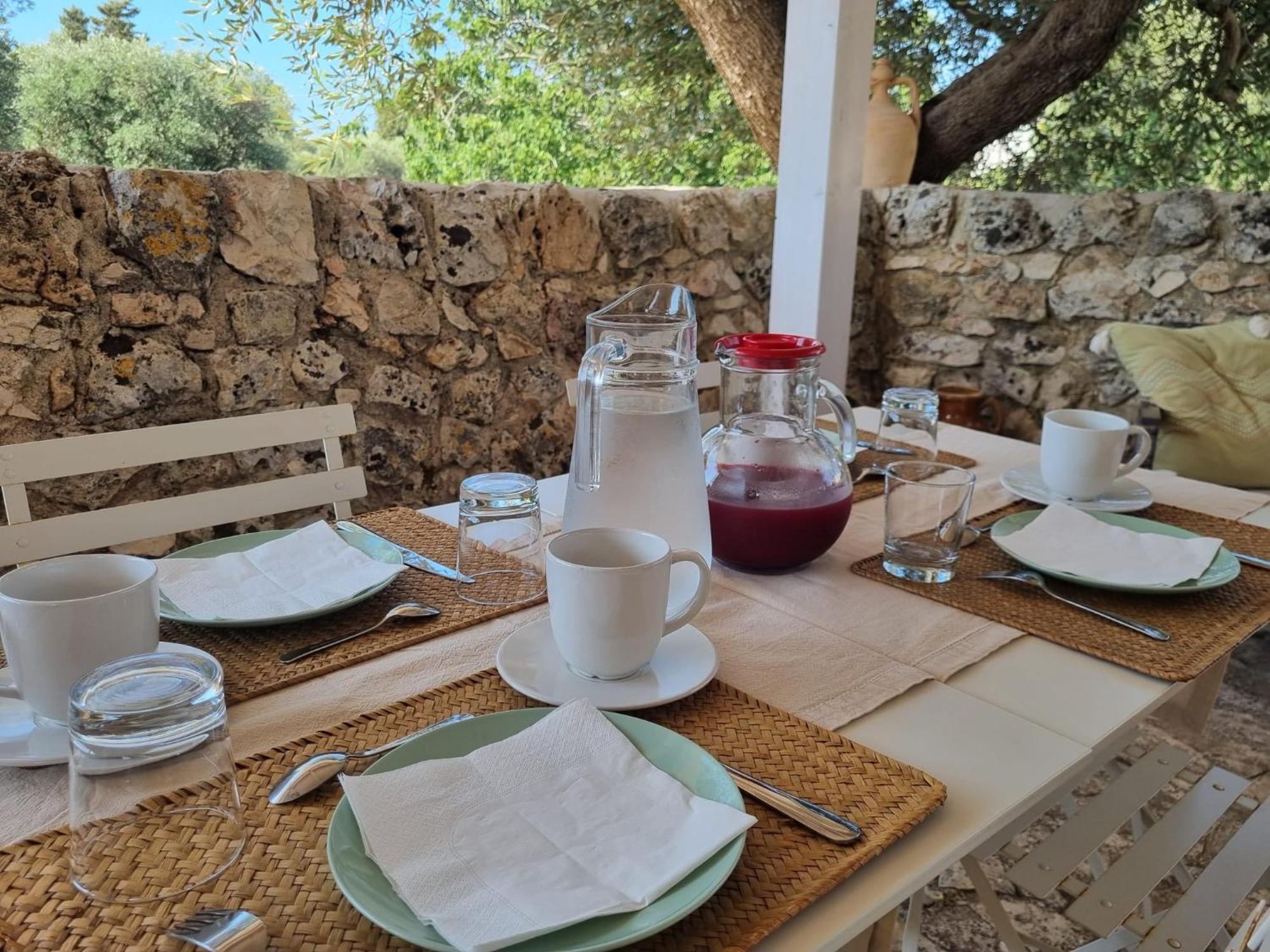 그로타글리에 Trulli Di Spinaruta B&B 외부 사진